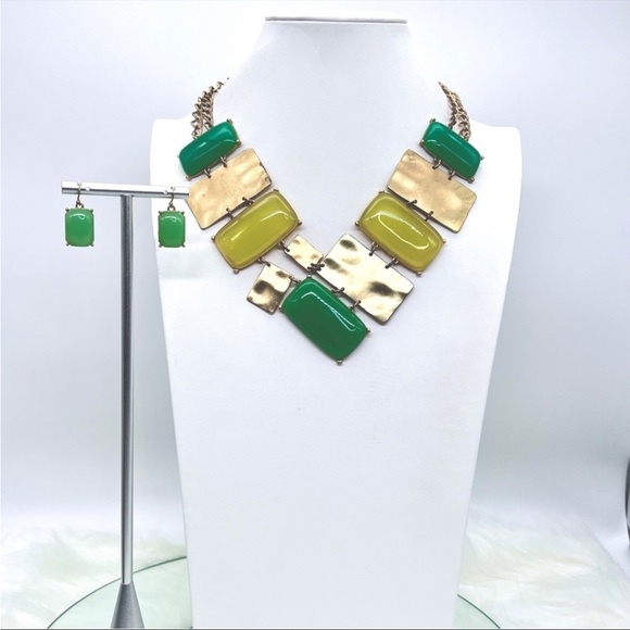 Jewelry - Art Deco Gold+Green Bib Statement Necklace & Green Dangle Earrings